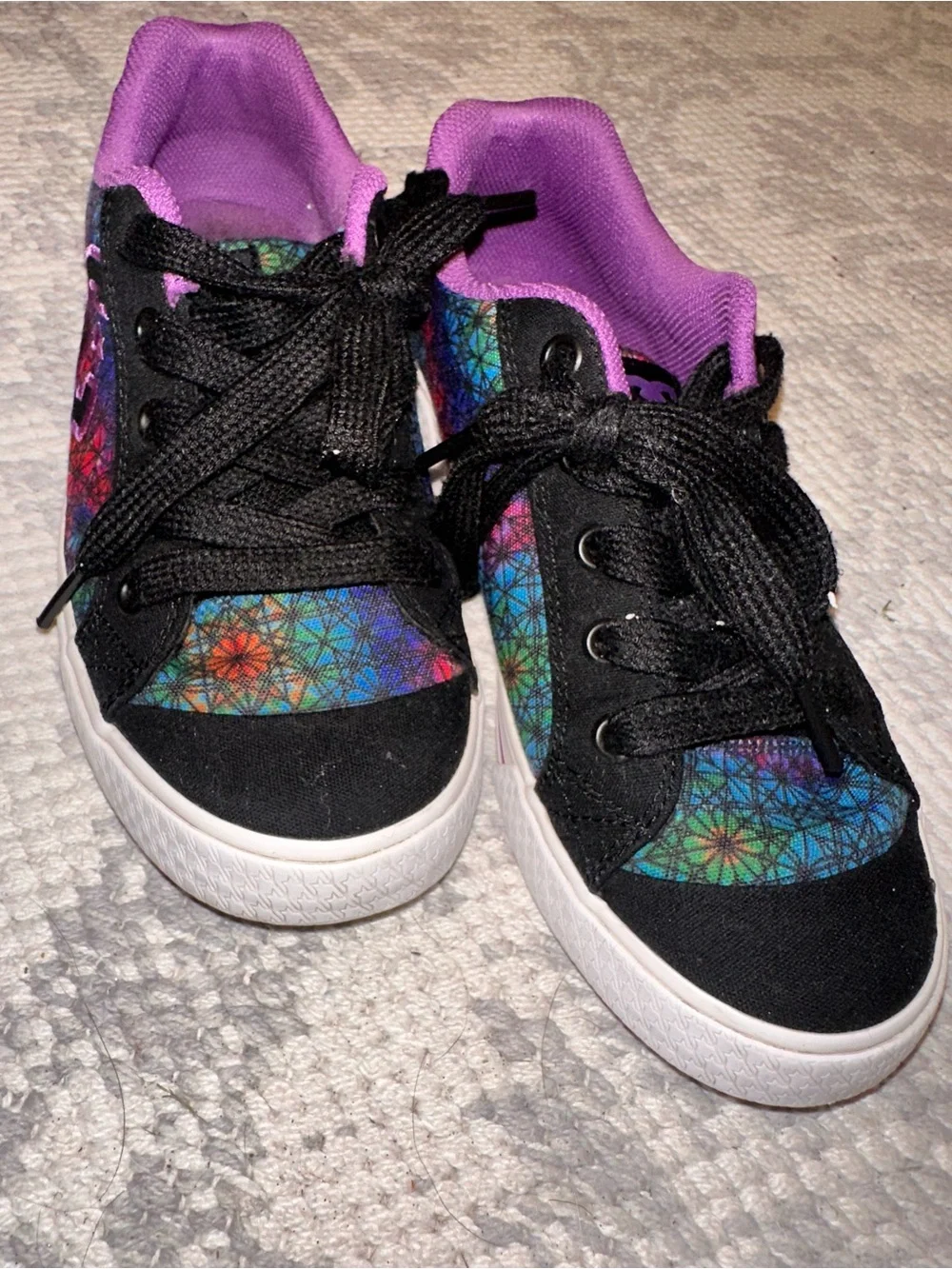 DC Ladies 7.5 Multi-Color Floral Lace-Up Skate Shoes - Picture 9 of 9